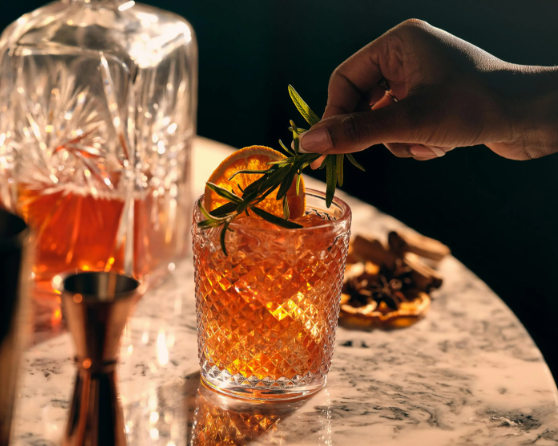 Shake, Stir, Sip: 10 Must-Try Whiskey Cocktails